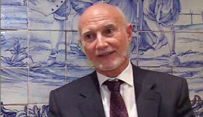 Peito Grande Ancas Largas