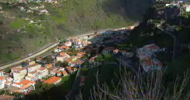 Construção da escola da Ribeira Brava