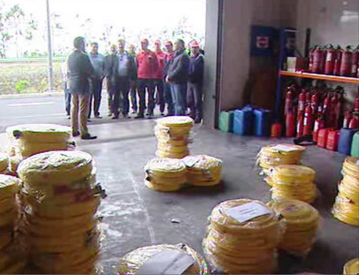 Rubina Leal reúne com bombeiros