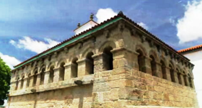 Domus Municipalis de Bragança