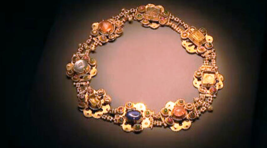 Exposição “Tesouro da Rainha Santa Isabel” em Coimbra