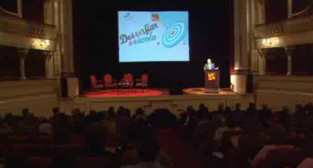 Conferência “Desafiar a escola”