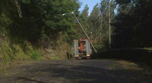 Empresa de Eletricidade repara dano provocado pelo temporal