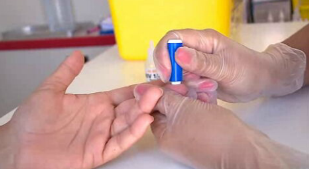 Rastreios ao HIV e hepatite