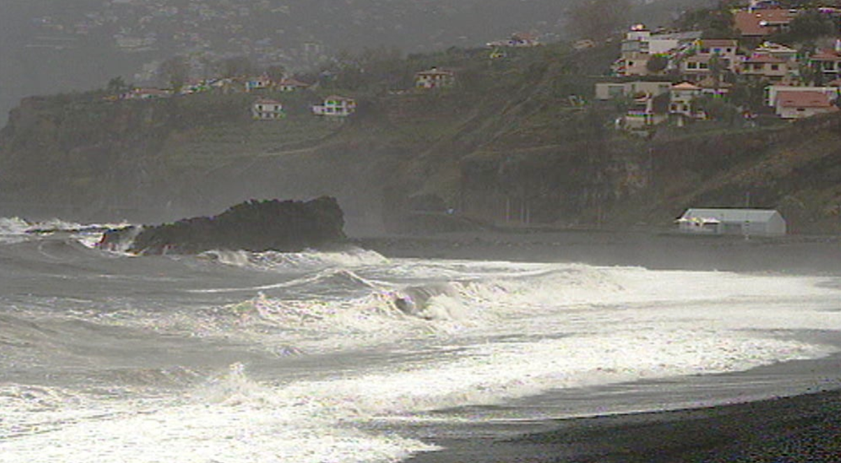Operações de busca na Praia Formosa