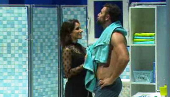 Peça de teatro “Enfim, Nós”