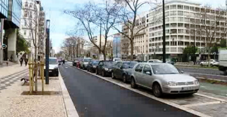 Estacionamento nas Avenidas Novas