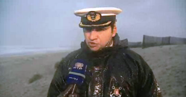 Buscas suspensas na praia da Costa Nova