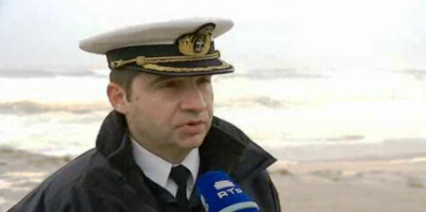 Buscas na praia da Costa Nova