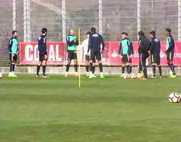 Futebol: treino do Nacional