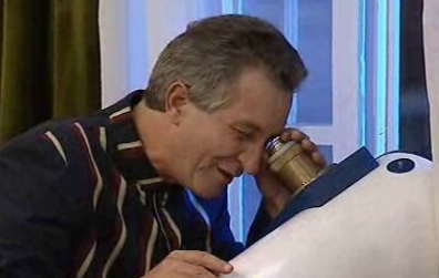 Nós os Ricos – Episódio 2, Parte I