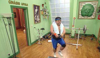 Nós os Ricos – Episódio 2, Parte I