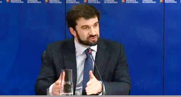 Conferência de imprensa de Tiago Brandão Rodrigues