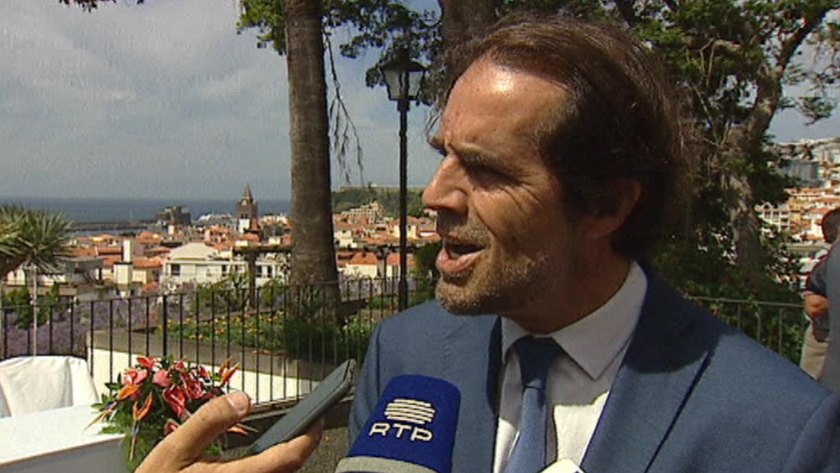 Miguel Albuquerque recusa reunião com António Costa