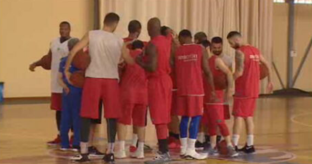 Basquetebol: treino CAB Madeira