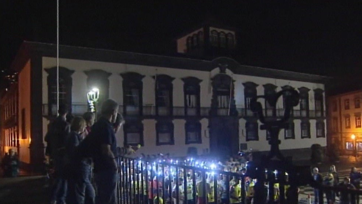 Elvio Silva vence a Acin Neon Color Run