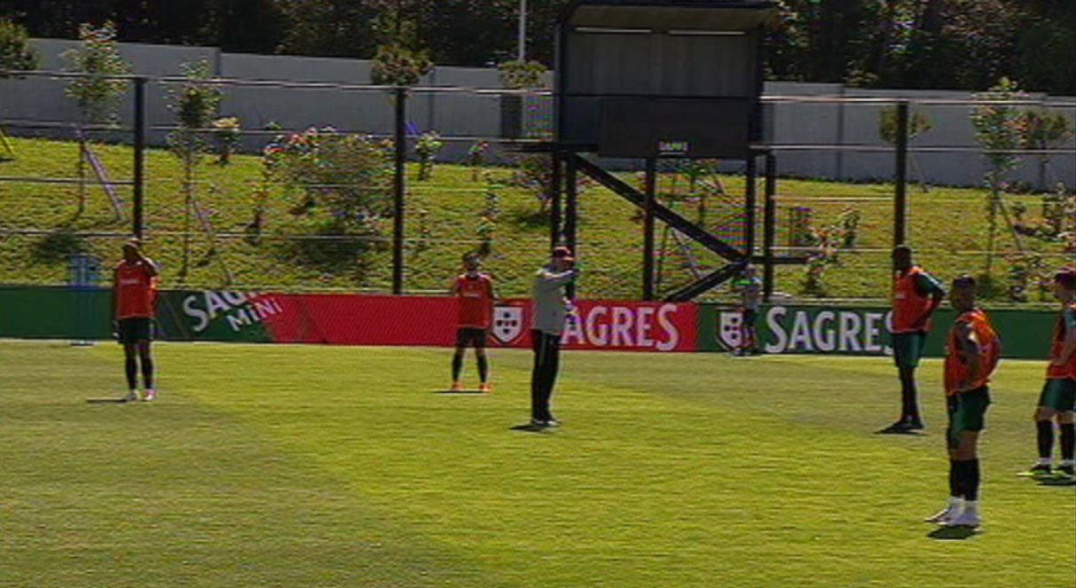 Futebol: treino da Seleção Nacional