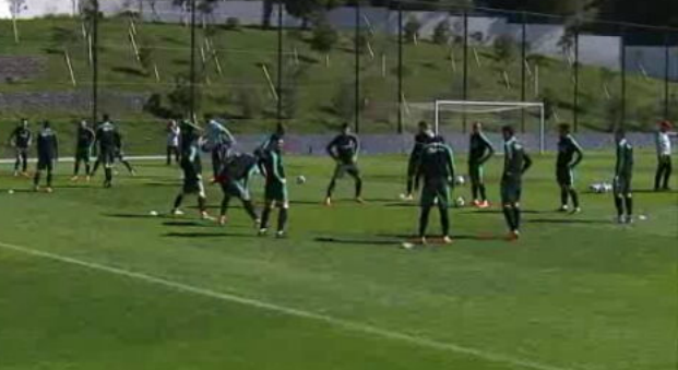 Futebol: treino da seleção nacional