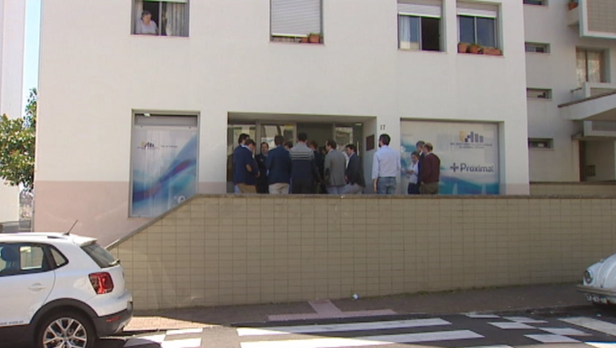 PSD-Madeira visita Instituto de Emprego da Nazaré