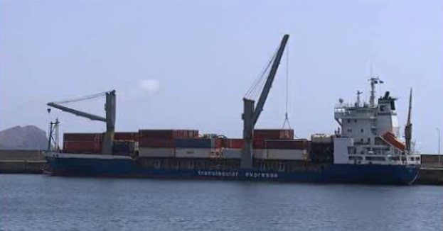 Porta-contentores sem autorização