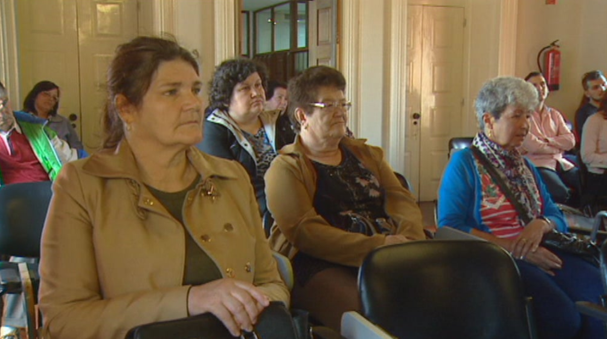 Autarquia de Santa Cruz entrega apoio a famílias