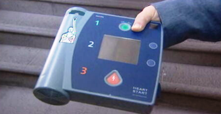 Desfibrilhadores públicos no Funchal