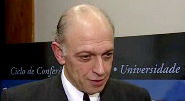 Declarações de Ernâni Lopes sobre política orçamental