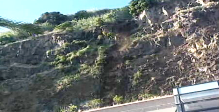 Obras no porto da Calheta