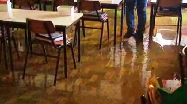 Inundação na escola de São Roque