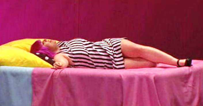 Peça de teatro “Pop! se calhar o Amor é isso”