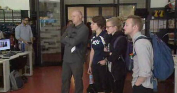 Kelly Loosli visita o M-ITI