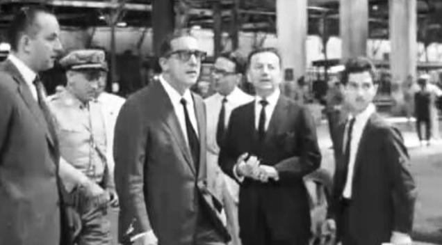 Carlos Lacerda com a Comunidade portuguesa no Brasil