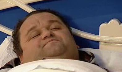 Nós os Ricos – Episódio 11, Parte I