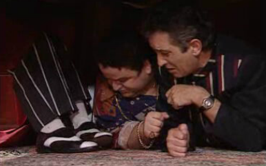 Nós os Ricos – Episódio 12, Parte II