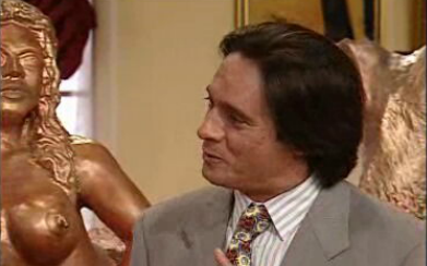 Nós os Ricos – Episódio 11, Parte II