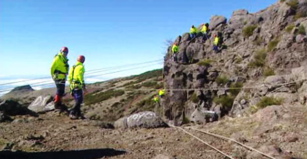 Exercício de resgate no Pico do Areeiro