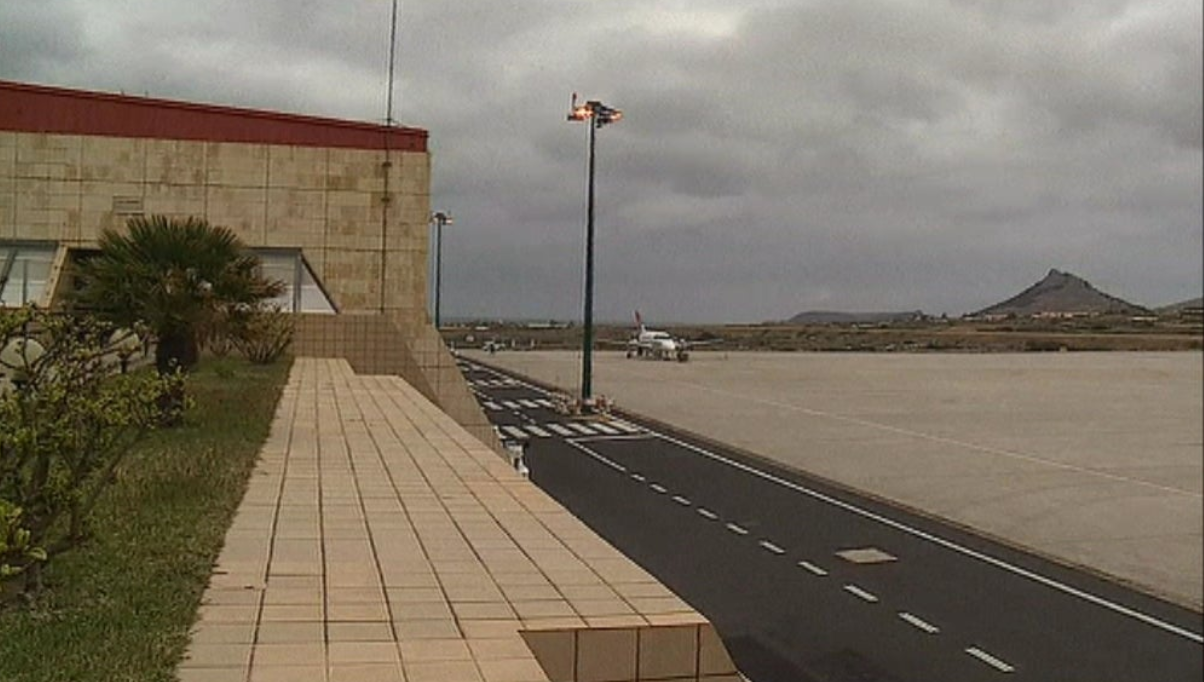 Operacionais da Binter visitam o Porto Santo