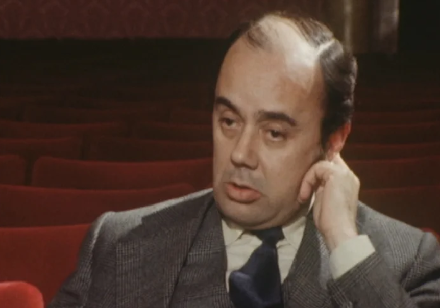 Extinção da Companhia Nacional de Teatro Popular