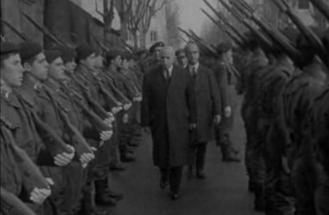 Visita de Américo Tomás à Fábrica de Braço de Prata