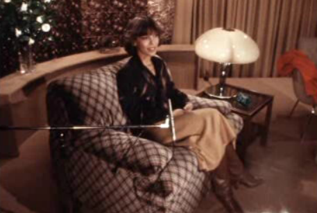 Início da emissão a cores na RTP