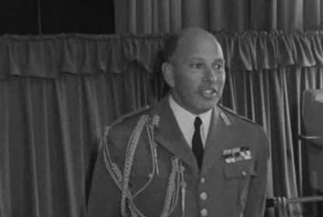 Vieira de Araújo nos Serviços Cartográficos de Exército