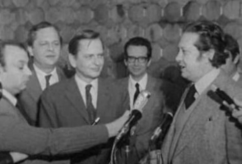 Chegada de Olof Palme e Knut Frydenlund
