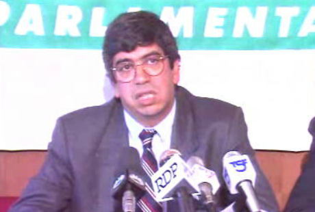 Partidos criticam Governo