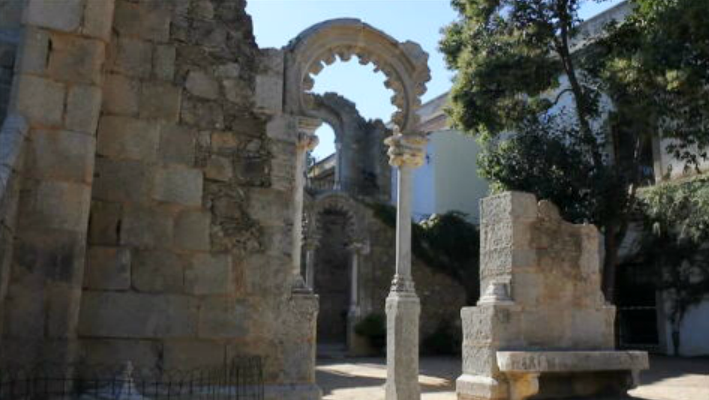 Évora