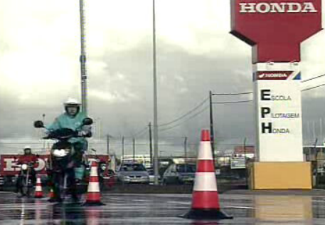 Escola de condução defensiva