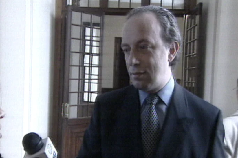 Santana Lopes regressa ao Parlamento