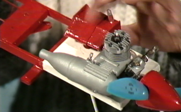 Construção do Avião “Batedor 2”