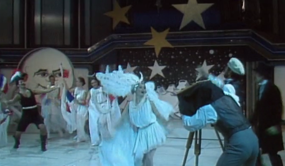 O Nosso Século – Parte III