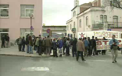 Ministra austríaca contestada em Lisboa