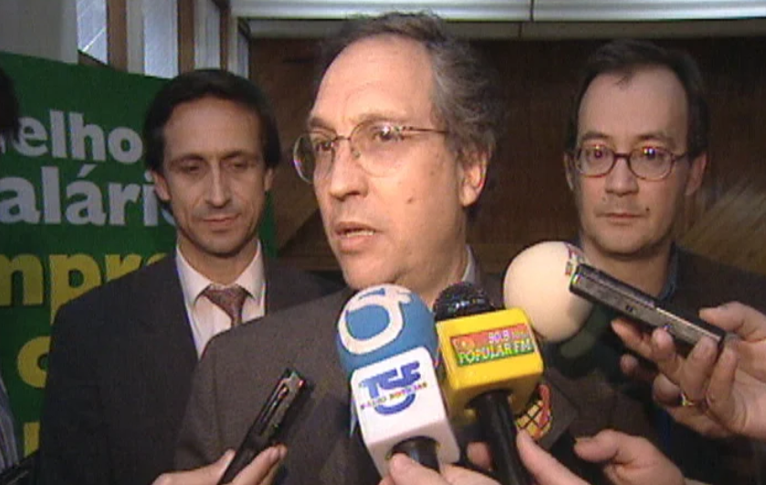 Esclarecimentos sobre o Euro 2004